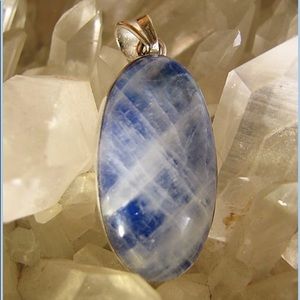 🔹 Moonstone set in sterling silver pendant 🔹